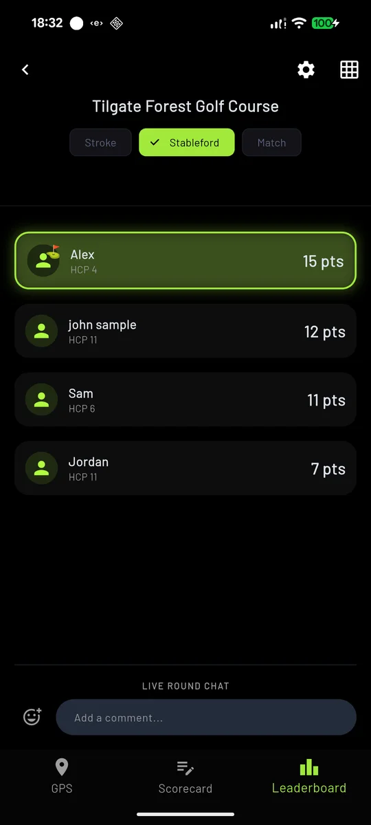 Live round leaderboard with round chat